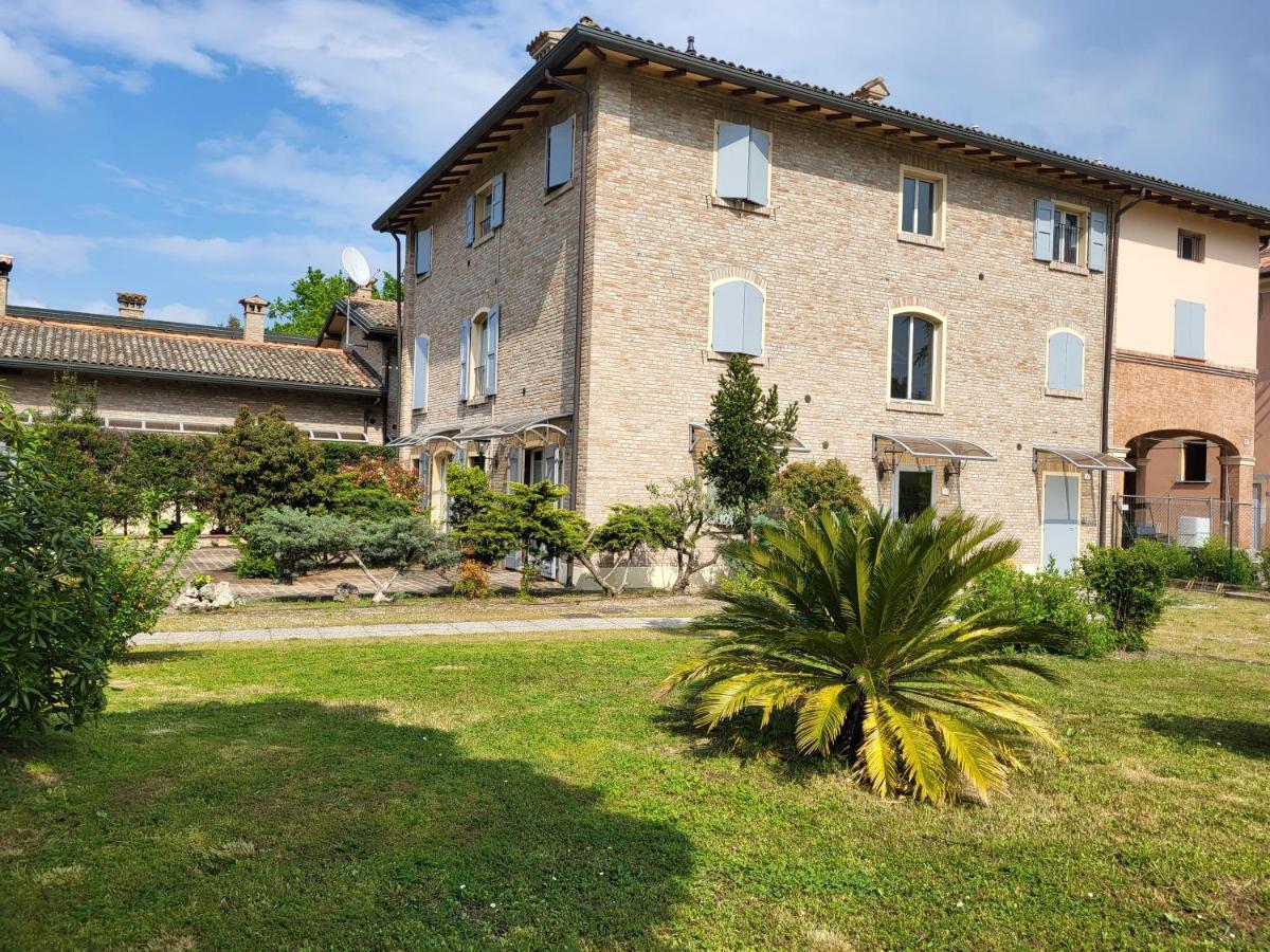Antico Borgo Apart-hotel *