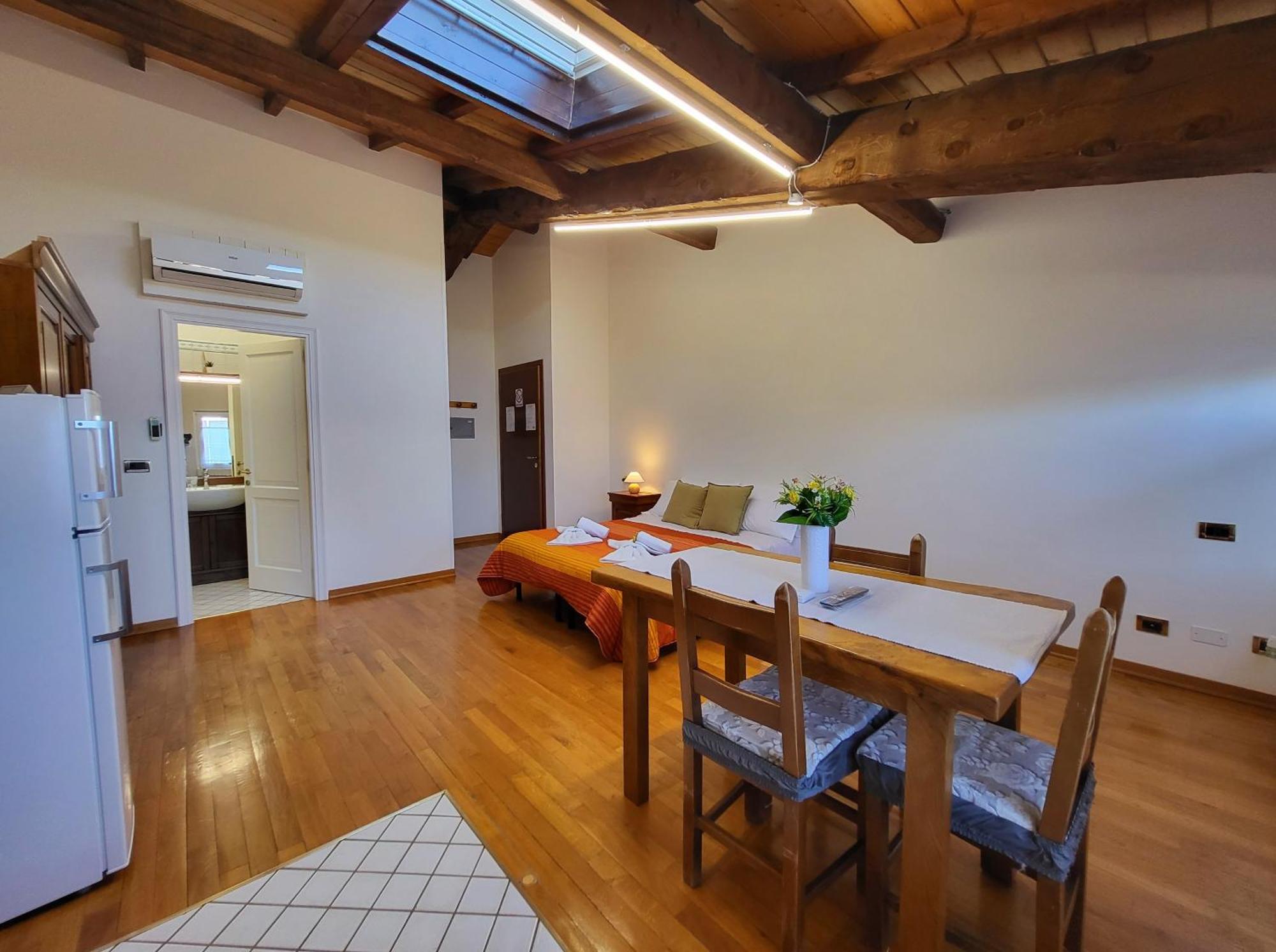 Antico Borgo * Modène