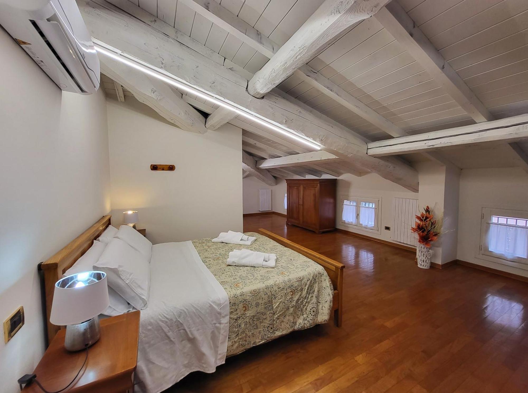 Aparthotel Antico Borgo Modena