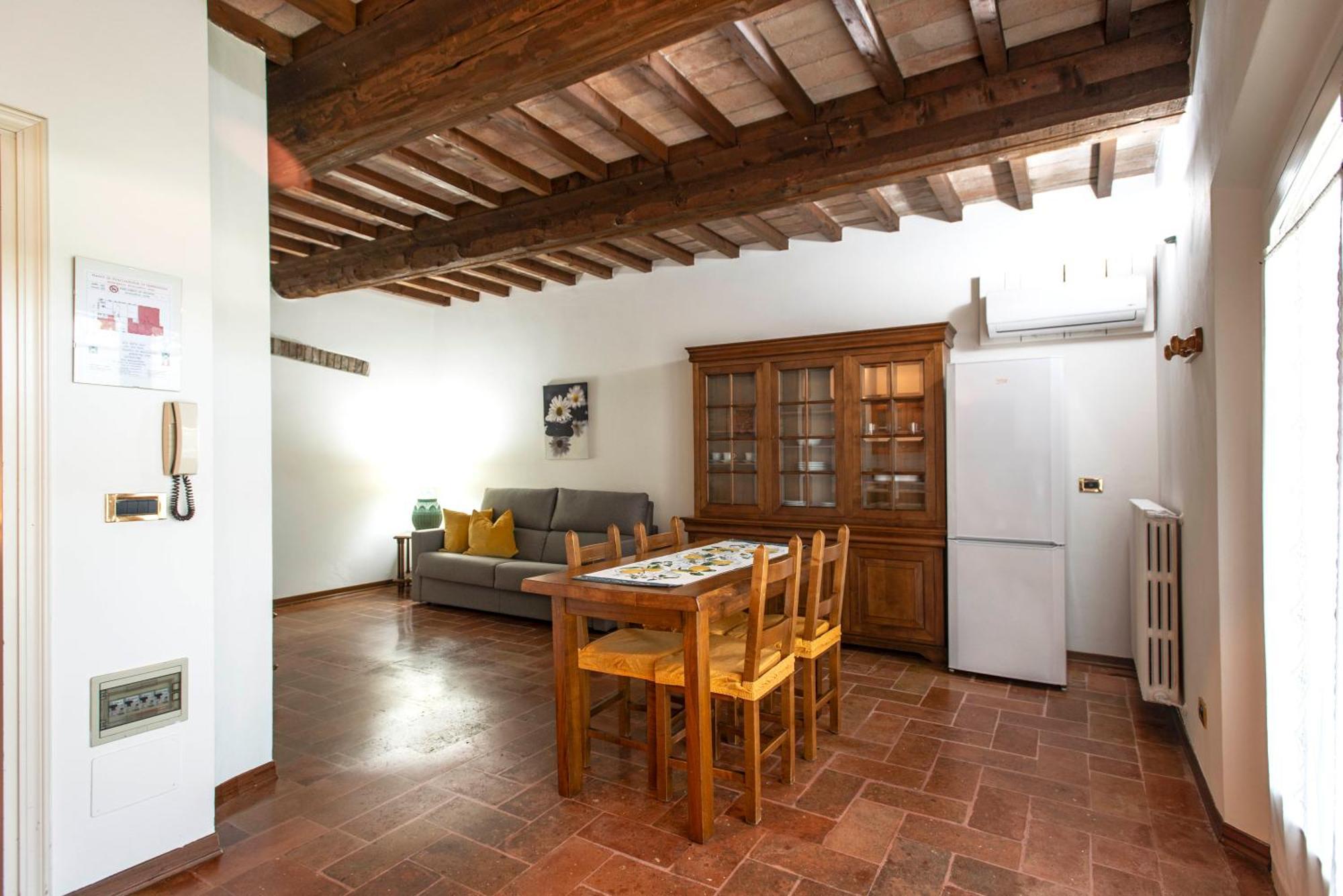 Antico Borgo Aparthotel *